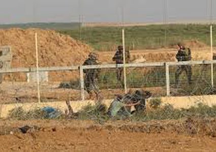 الاحتلال يطلق النار صوب مجموعة شبان شرق قطاع غزة