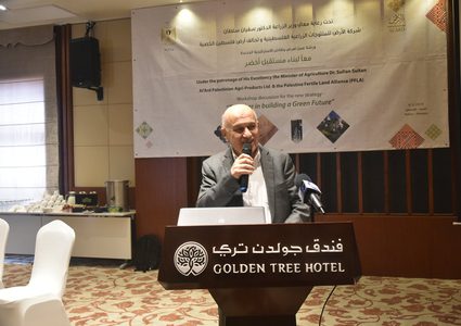 يعيش يدعو لبذل الجهود لتطوير المنتج الفلسطيني ورفع الجودة