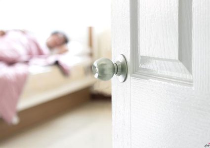 ما هي فائدة اغلاق غرف الأطفال أثناء نومهم ؟