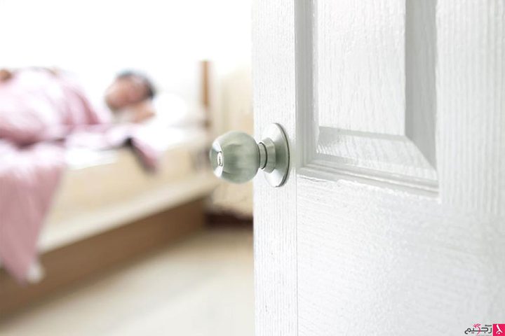 ما هي فائدة اغلاق غرف الأطفال أثناء نومهم ؟
