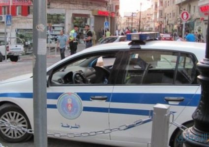 الشرطة تقبض على سيدتين بتهمة التسول