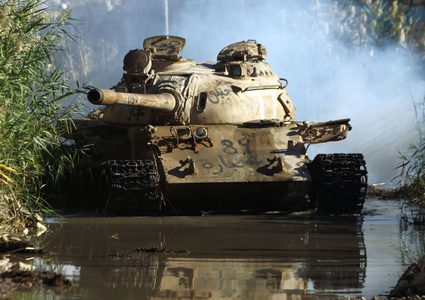 "الجيش الوطني الليبي" أعلن شن غارة تحذيرية قرب حقل نفطي