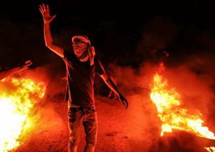 وحدة الإرباك الليلي تبدأ فعالياتها بمخيمات العودة شرق القطاع