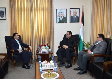 صيدم يلتقي السفير الأردني