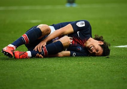 كافاني قد لا يشارك في مبارة ضد مانشستر يونايتد