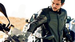 ولي العهد الأردني يدخل السعودية على متن دراجته النارية !