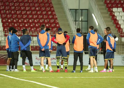 هلال القدس يبدأ تدريباته بعُمان استعداداً للقاء النصر