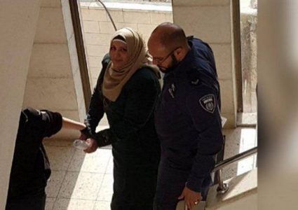 الاحتلال يجدد الاعتقال الإداري للأسيرة دعمس لأربعة أشهر