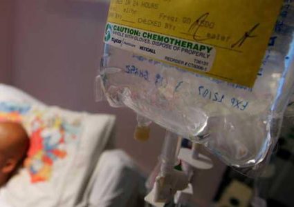 8 سرطانات "تتفشى" بين الشباب.. ما علاقة السمنة؟