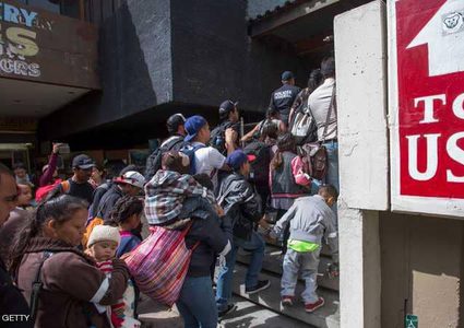 حاكم كاليفورنيا يتحدى ترامب.. و"يشعل" حدود المكسيك