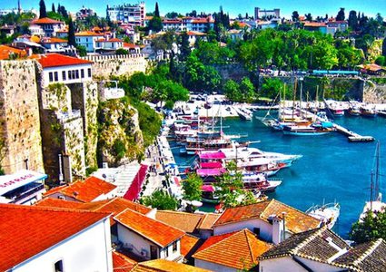 تركيا تستهدف استقطاب 70 مليون سائح بحلول 2023