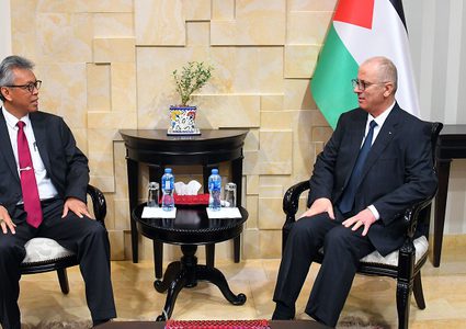 الحمد الله يبحث مع السفير الاندونيسي تعزيز التعاون المشترك