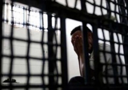 هيئة الأسرى: الاحتلال يعزل الأسير محمد خليل بظروف سيئة