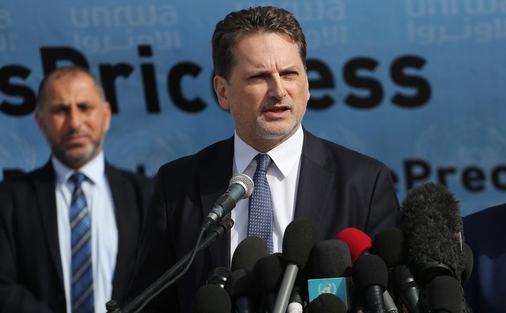 مفوض الأونروا يتفقد مخيمي عين الحلوةوالرشيدية ويلتقي الحريري