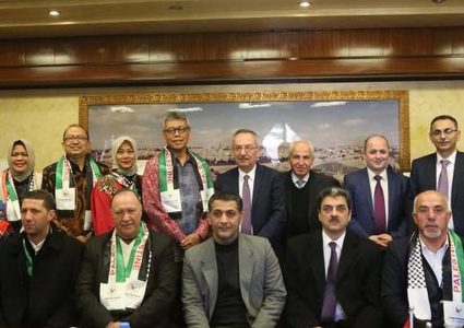 سفير إندونيسيا غير المقيم يزور جامعة النجاح