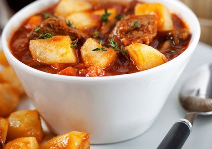 يخنة بطاطس باللحم