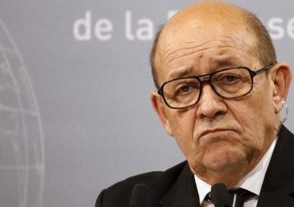 لودريان: تدخل فرنسا عسكريا في تشاد جاء لوقف انقلاب عسكري