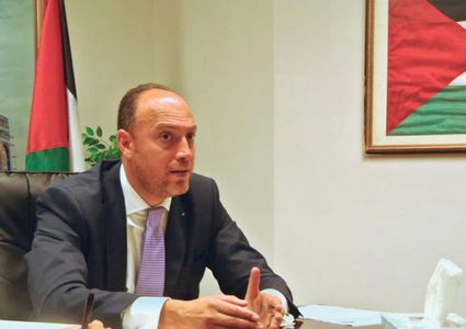 زملط يرحب برفض بريطانيا التعامل مع المستوطنات