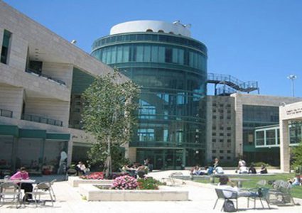 التربية: مصادقة الاحتلال على إقامة كلية طب بـ"أرئيل" جريمة