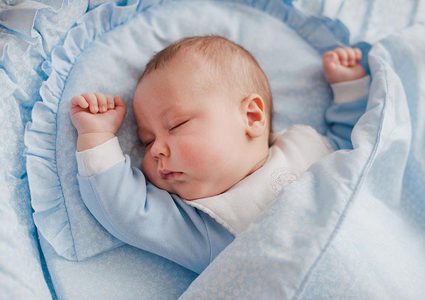 أفضل مكان لنوم الطفل الرضيع