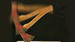 قاومت بشراسة.. اعتقال "سفاحة" عمرها 80 عاما