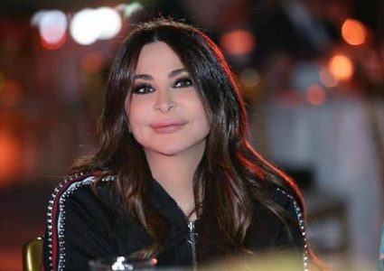 كيف بدت إليسا في ظهورها الأول بعد سفرها من أجل العملية؟
