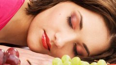 5 أنواع من الأطعمة تساعدك على النوم العميق