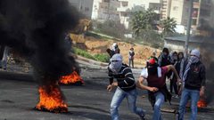 اصابة مواطنين برصاص الاحتلال خلال مواجهات جنوب نابلس