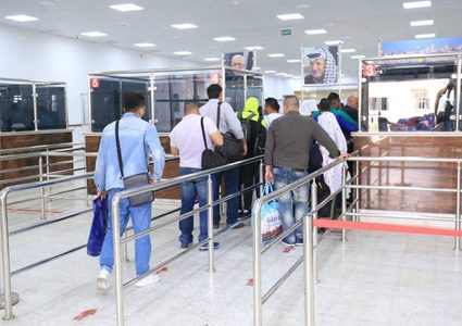 تنقل 1866 مسافر على معبر الكرامة