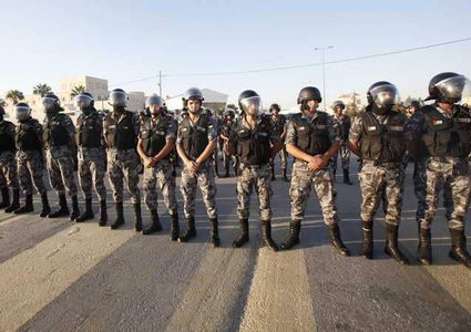 قتيل وإصابة 4 من رجال الأمن في أعمال شغب شمالي الأردن