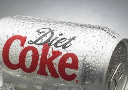 تحذير: "كولا دايت" تسبب الوفاة المبكرة للنساء بالتحديد !