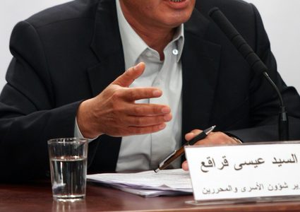 الشهيد حسن شلبي... لا زال الأطفال يطاردون الجراد المسلح