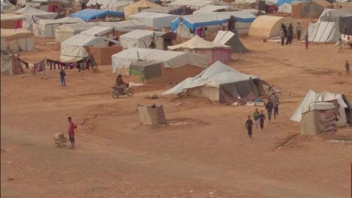 سوريا: فتح ممرين إنسانيين للنازحين من مخيم الركبان الثلاثاء