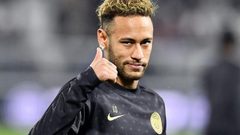 والد نيمار "لن يعود ابني لبرشلونة"