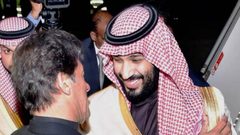 إجراءات أمنية مشددة.. بن سلمان يصل إلى باكستان