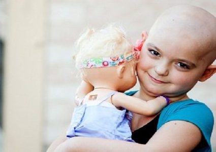 بهدف إسعادهم..صالون لتصفيف شعر مرضى السرطان في اسكتلندا