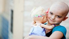 بهدف إسعادهم..صالون لتصفيف شعر مرضى السرطان في اسكتلندا