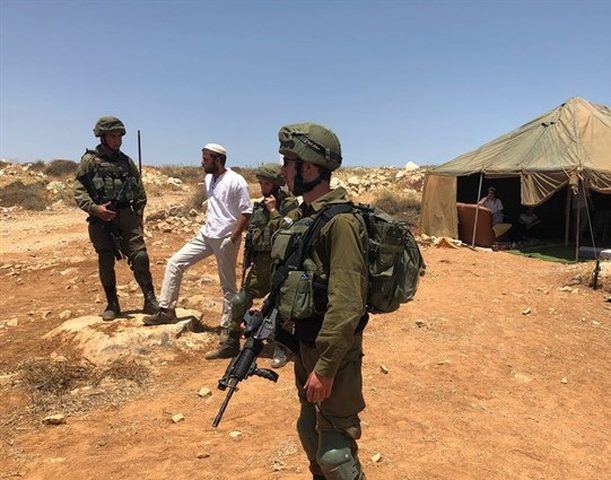 الاحتلال يخطر بإزالة خيمة سياحية شمال نابلس