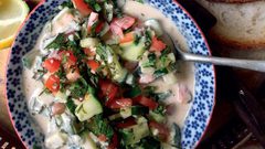 طريقة عمل سلطة الطحينة للسمك