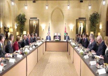 الملك عبد الله يؤكد على "حل الدولتين"