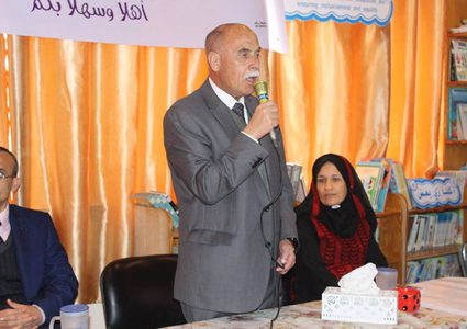 أبوسمهدانة يفتتح معرضاً للوسائل التعليمية في المحافظة الوسطى