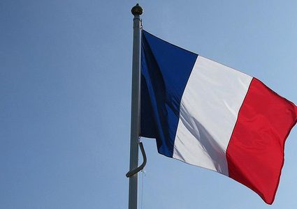 فرنسا تستعيد مقاتليها من سوريا بشكل تدريجي