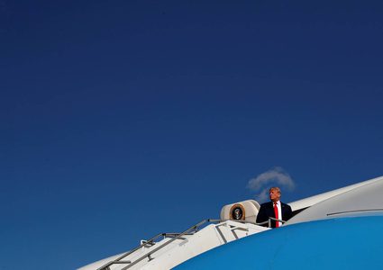 مسؤولون أمريكيون رفيعو المستوى درسوا عزل ترامب