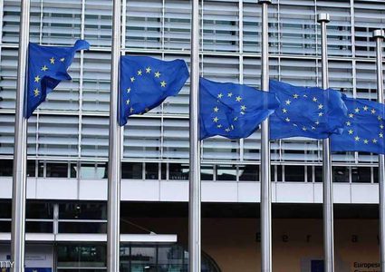 وعيد أوربي بـ"رد سريع" إذا فرضت واشنطن رسوما على السيارات