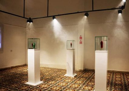 منحوتات شمعية تروي إحدى حكايات حرب غزة الكبيرة