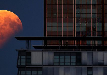 قمر الليلة سيكون مكتملا عملاقًا.. ترقبوه