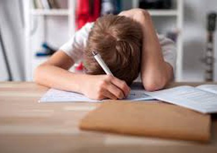 دراسة : جيل اليوم غارقون في البحث عن الكمال