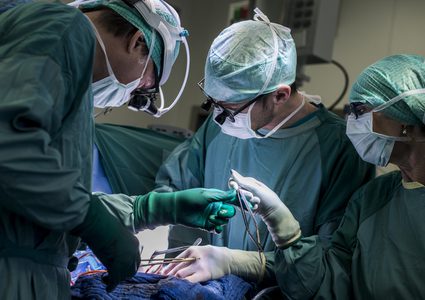 النساء أكثر عرضة لخطر الإصابة بسكتة دماغية بعد جراحة القلب