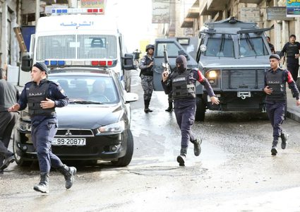 مصرع ضابط أردني وإصابة آخرين بانفجار لغم