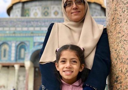 الاحتلال يعتقل ناشطة مقدسية ويستدعي أخرى للتحقيق